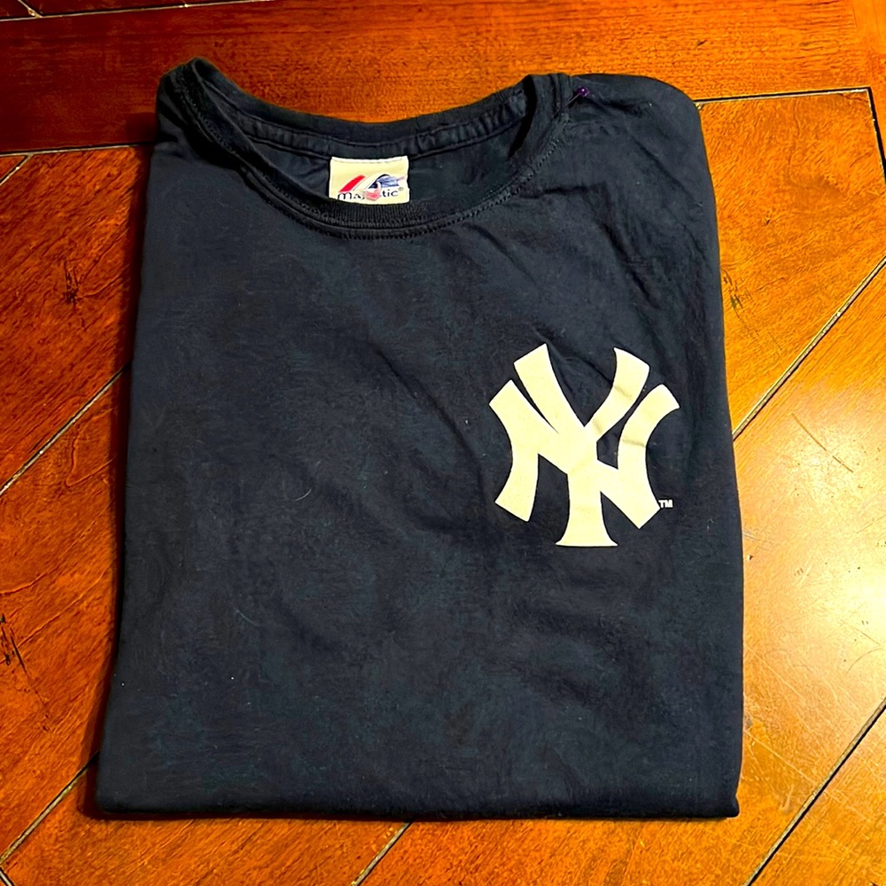 Ladies tee